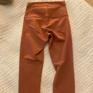 LULULEMON NWOT LEGGINGS